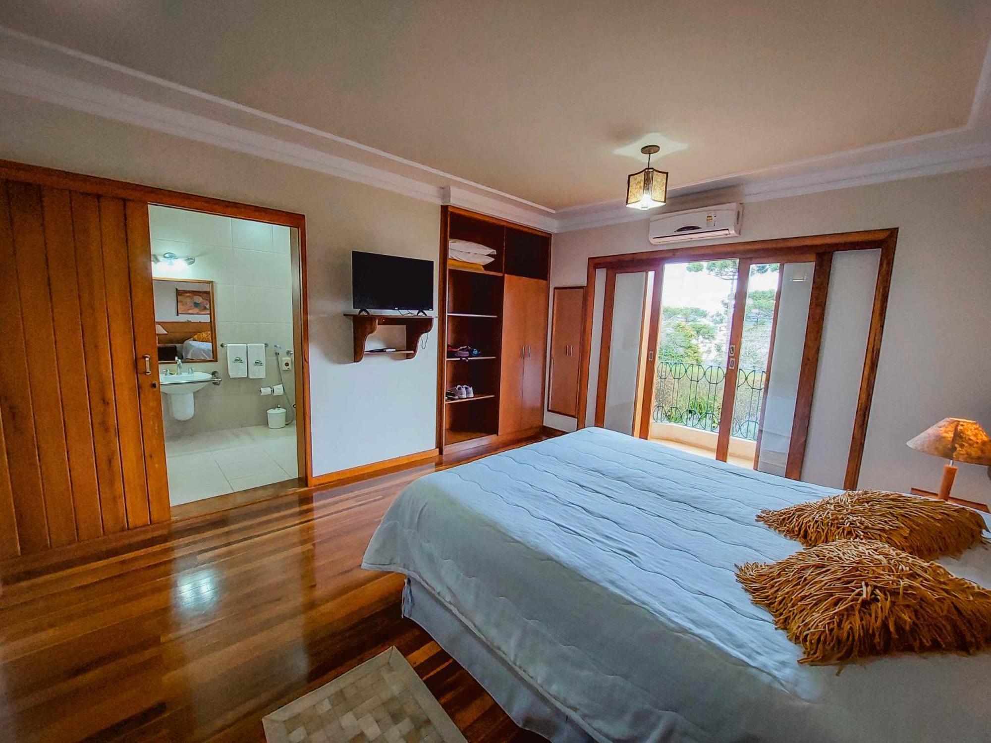 Pousada Victoria Villa By Nacional Inn - A 800 Metros Da Vila Capivari — Fotos 1